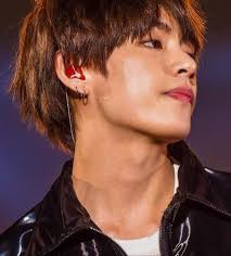 Pin By Jayla Simmons On Kim Taehyung Kim Taehyung Taehyung V Taehyung