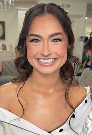 BAND-MAID concert attendance and merchandise discussion