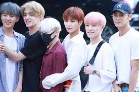 Play over 265 million tracks for free on . Dino Brasil On Twitter Hq 03 08 18 Hoshi S Coups Woozi Jeonghan Dino E Mingyu A Caminho Do Music Bank Cr Chancemint