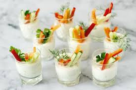 Verrines exotiques de crevettes au citron confit, chausson salé à la viande hachée, avec pâte express, cake salé aux olives et tomates confites, sans gluten et sans lactose. Quelles Recettes D 039 Amuse Bouches Pour Noel