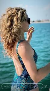 Přitom pokud se během volna opalujete, potřebuje vaše tělo zvýšenou péči. Ceska Tenistka Sa V Dubaji Nahodila Fanusikom Poslala Strucny Odkaz Fotografia C 8 Novy Cas