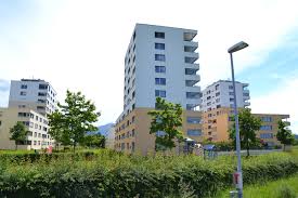 Wir sind eine wohnbaugenossenschaft im kanton zug mit dem ziel finanziell attraktiven wohnraum für ältere ortsansässige personen sowie mitarbeiter des lokalen gewerbes zur verfügung zu stellen. Copy Paste Im Kanton Zug Weshalb Sieht Alles Gleich Aus Zentralplus