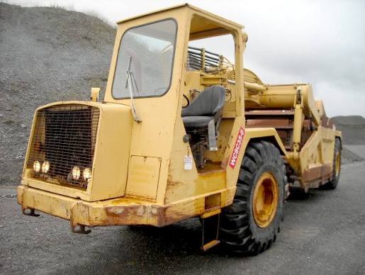 John Deere 762 Scraper