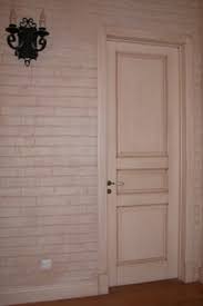 كيفية اختيار باب للداخلية اختيار لون الباب الداخلي أبواب باردة ودافئة