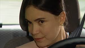 História de Amor: resumo do capítulo de terça-feira (27) tem Helena fugindo  de Carlos