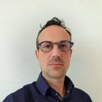 100+ perfiles de «Caron»