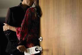 For more information and source, see on this link : Lelaki Tembak Mati Isteri Kerana Minta Cerai Selepas Kantoi Main Kayu Tiga Kaki Kecoh