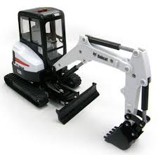 The powerful e32 features conventional tail swing and a narrow stance. Pin On For Chase