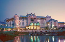 It is perched on the shores of lake grapevine and boasts four and a half acres of indoor gardens. Gaylord Texan Hotel Convention Center Grapevine Tx Resort Reviews Resortsandlodges Com