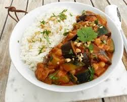 Curry De Legumes Vegetalien Au Lait De Coco Recette Curry De Legumes Recette Curry Plat Vegetarien