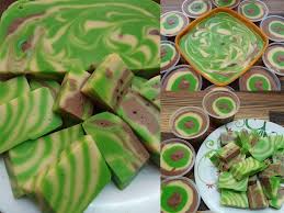 Sedapnya Resepi Puding Roti Marble Ni Bukan Sahaja Sedap Tapi Cantik Kombinasi Warna Hijau Dan Juga Coklat Kalau Anda Ada Roti Bole Puding Roti Puding Makanan
