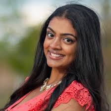 Khushi Patel's Instagram, Twitter & Facebook