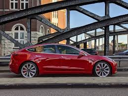 Si No Quieres Esperar A Tesla Estos Son Los Coches Electricos Que Competiran Con El Nuevo Model 3 De 35 000 Dolares Tesla Motor Electrico Coche Electrico