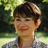 1000+ "Kim Van" profiles