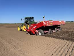 Potato Planting Machinery | CLAAS Harvest Centre