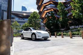 Rigid body structure and large crumple zones provide unparalleled protection. Produktion Des Tesla Model Y Als 7 Sitzer Soll Im November Starten Elektroauto News Net