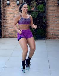 ❯ viviane araujo fight records. Viviane Araujo Mostra Treino Em Casa As Vesperas Do Casamento Flutuando Quem Quem News