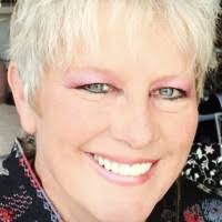 Lesley Blackburn's Instagram, Twitter & Facebook