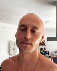 I didn’t post about it, but yesterday I moved out of the incredible 3  bedroom penthouse I had for the last 5 months, all to myself, It didn’t hit  me until I closed that door one last time that I ...