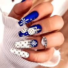 The Best Christmas Nails Ideas For 2020 Cute Manicure Black base with blue lily flower looks unique on your rectangular nails.