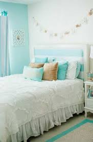 Adding a painting of sea creatures. 33 Beached Themed Bedroom Decor Ideas Sebring Design Build
