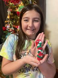 Tennessee vacation worry worm hiding fun