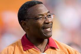 Marvin Saul's Instagram, Twitter & Facebook