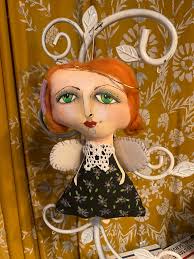 Miniature sculpture from wool :)