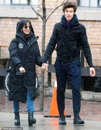 Shawn mendes camila cabello boyfriend lifestyle 2020 girlfriend net worth biography. Shawn Mendes Takes His Sweetheart Camila Cabello On A Tour Of Snowy Toronto During Hometown Visit Daily Mail Online