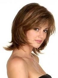 Having your hair fall at your collarbone with short side bangs is a great way medium length hairstyles for women over 40 are the perfect balance between long and short hair. Medium Hairstyles For Women Over 40 With Fine Hair And Round Face Bing Images Medium Hair Styles Medium Length Hair Styles Mid Length Hair