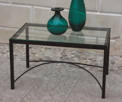 Tavolino realizzato interamente in ferro battuto con piano in vetro incorniciato in legno. Tavolini In Ferro Battuto Ceart Per Interno Ed Esterno Arredamento Interni