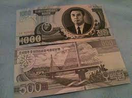 Miután aláírta a szolgáltatóval a szerződést, a pénz a számlájára érkezik. Eszak Korea Penzek Northkorea Won Money Korea North Korea Money