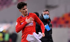 Dennis man fm21 reviews and screenshots with his fm2021 attributes, current ability, potential ability and salary. Dennis Man Mesaj EmoÈ›ionant Pentru Fcsb E Cel Mai Greu Moment Al VieÈ›ii Mele Mi A Fost CasÄƒ MamÄƒ TatÄƒ È™i Frate