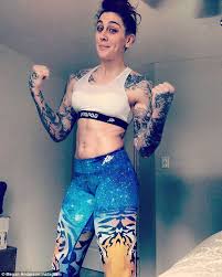 6' 0 (182.9 cm) reach: Vile Trolls Attack Female Ufc Fighter Megan Anderson But She S Using It To Her Advantage Express Digest