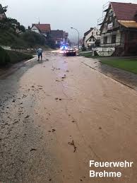Noch immer suchen die retter nach verschütteten. Bilder Videos Eichsfeld Unwetter Posts Facebook