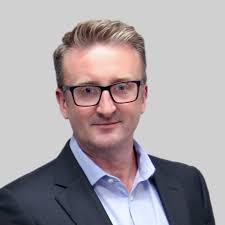 Scott Barratt's Instagram, Twitter & Facebook