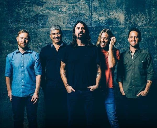 Today in Music History: Foo Fighters debut on TV