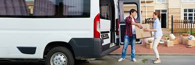 Den transport von einer handvoll möbeln, meistern sie mit einem kastenwagen oder sprinter. Transporter Lkws Sprinter Mieten Billiger Mietwagen De
