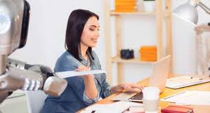 Tidak seharusnya anda menggunakan telepon kantor untuk menelpon urusan pribadi ketika berada di kantor. Jangan Mager Begini Cara Kembalikan Semangat Kerja Pasca Libur Lebaran