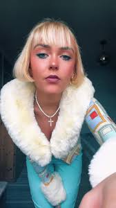 Mckenna Breinholt Cardigan Full Performance