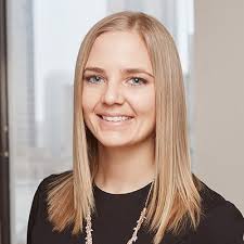 Laura Ballou (@LauraBallouCRE)