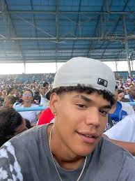 Cuéntamelo todo y exagera!!! 😂😅😊🤭 Alejandro Guerrero, defiende a la  perfección el personaje d Liam, tremendo actor q se ha robado el corazón d  todos los cubanos ❤️ Felicidades y éxitos en