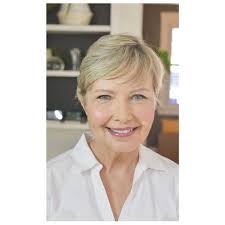 Holly Stack Dickens (@4thst.browstudio) • Instagram photos and videos