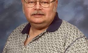 Pearl Paulson's Instagram, Twitter & Facebook