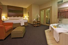 Hotels with these rooms don't just offer garden tubs or tubs with jets in the bathroom. Hotel Jacuzzi Tub Rvbangarang Org