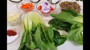 Pak choi und paprika in streifen schneiden und zusammen mit den kleinen champignons fünf minuten in kokosöl bei mittlerer hitze anbraten. Blitzrezept Mit Pak Choi Und Grunen Linsen I Gesundes Gemuse Rezept I Vegan Youtube