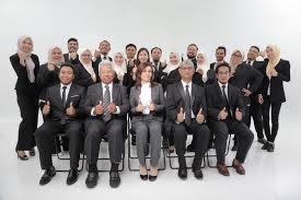 We are a company that sets a high bar with our expert level of customer service and satisfaction. About Us Azmi Co Estate Agency Sdn Bhd