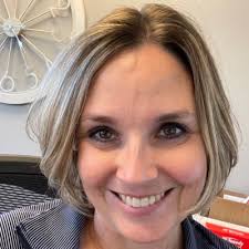 Molly Dover (@applywithmolly)