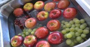 This Is How To Get Rid Of Pesticides And Bacteria In Purchased Fruits And Vegetables Healthy Diet Recipes Fruit Veggie Wash Food Hacks Food