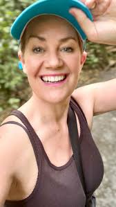 Here’s my radio interview @radio1xx it was great to visit when I popped  home last week! @whakatane.nz I ❤️ the Eastern Bay of Plenty! #melaniekerr  #melaniekerrthepositivityexpert #fun #radio ...